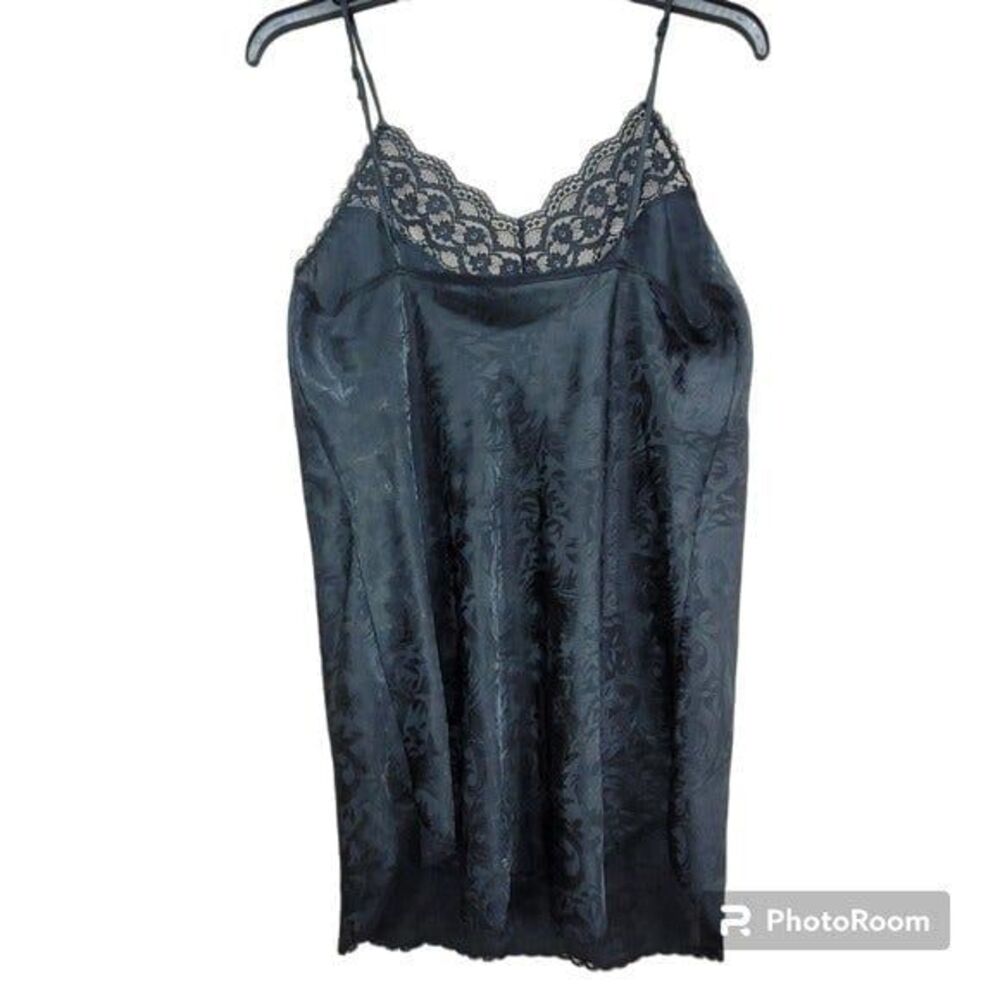 * Dreamtime medium nighty night gown Solid black lace trim adjustable strap